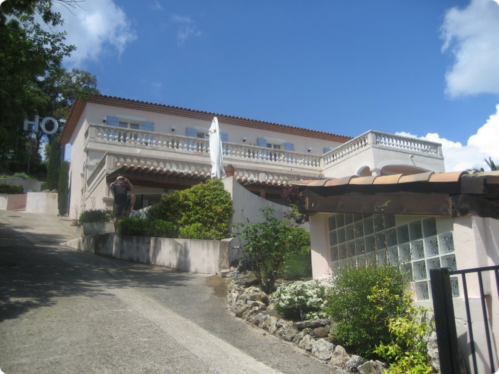 196.jpg